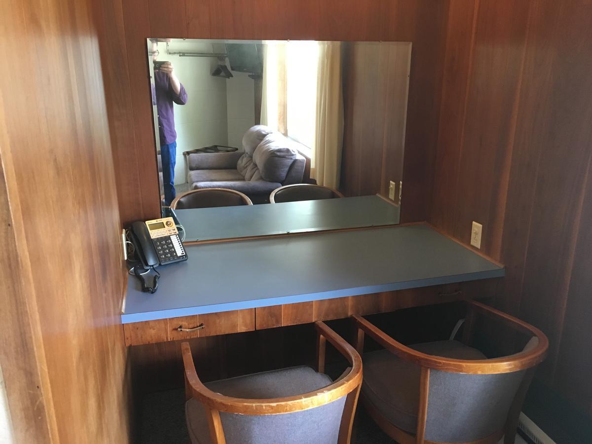 Bel Aire Motel Muskegon Heights Екстериор снимка